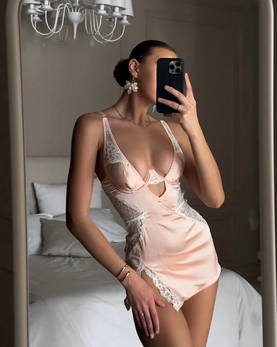 Sexy Satin Night Dress Deep V Neck Lace Trim Slip Dress Women's Silk Lingerie Elegant Sissy Nightgown Slips With Thongs Sheer