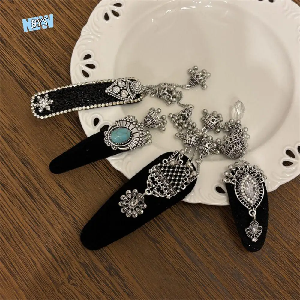 

Classical Vintage Tassel Bell Hair Clip Elegant Pearl Ethnic Style Hairpin Retro Headdress Chinese Style Side Clip Bride