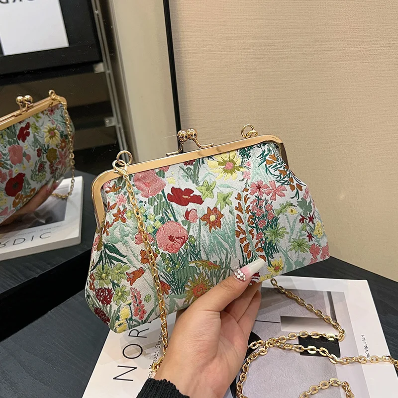 النمط الصيني حقيبة كتف مطرزة حقيبة يد أنيقة ريترو حقيبة مربعة صغيرة حفل زفاف فاخر مصمم المرأة مساء مخلب