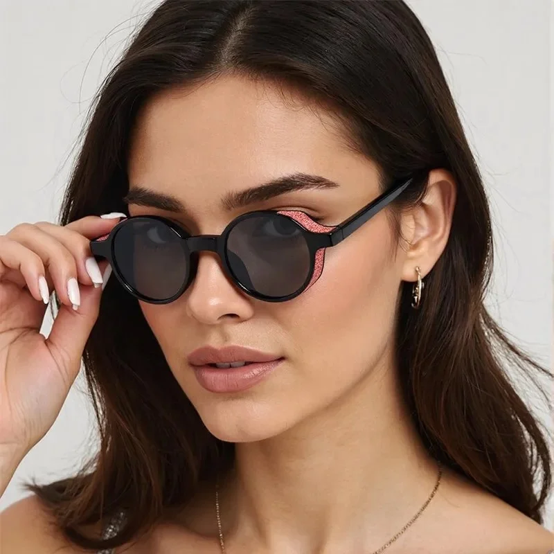 

New Fashion Round Sunglasses Women Fashion Black Pink Men Shades Vintage Retro Trending Retro Sun Glasses UV400 Female