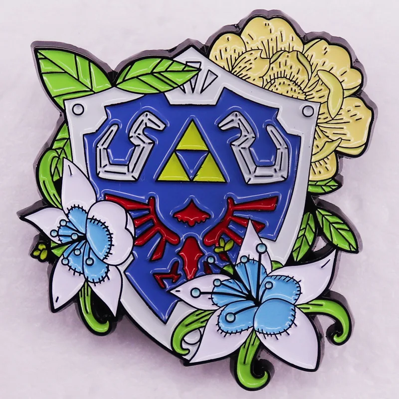 

Anime Link Hylian Shield Cosplay Props Metal Badge Pin Alloy Brooch Accessories