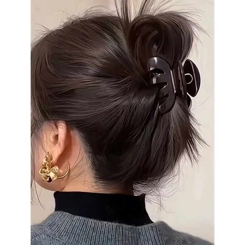 

Octopus Shaped Hair Claw Acrylic Vintage Hair Grab Clip Ponytail Hairpin Simple Claw Clip Headwear Barrettes Hair Accessories