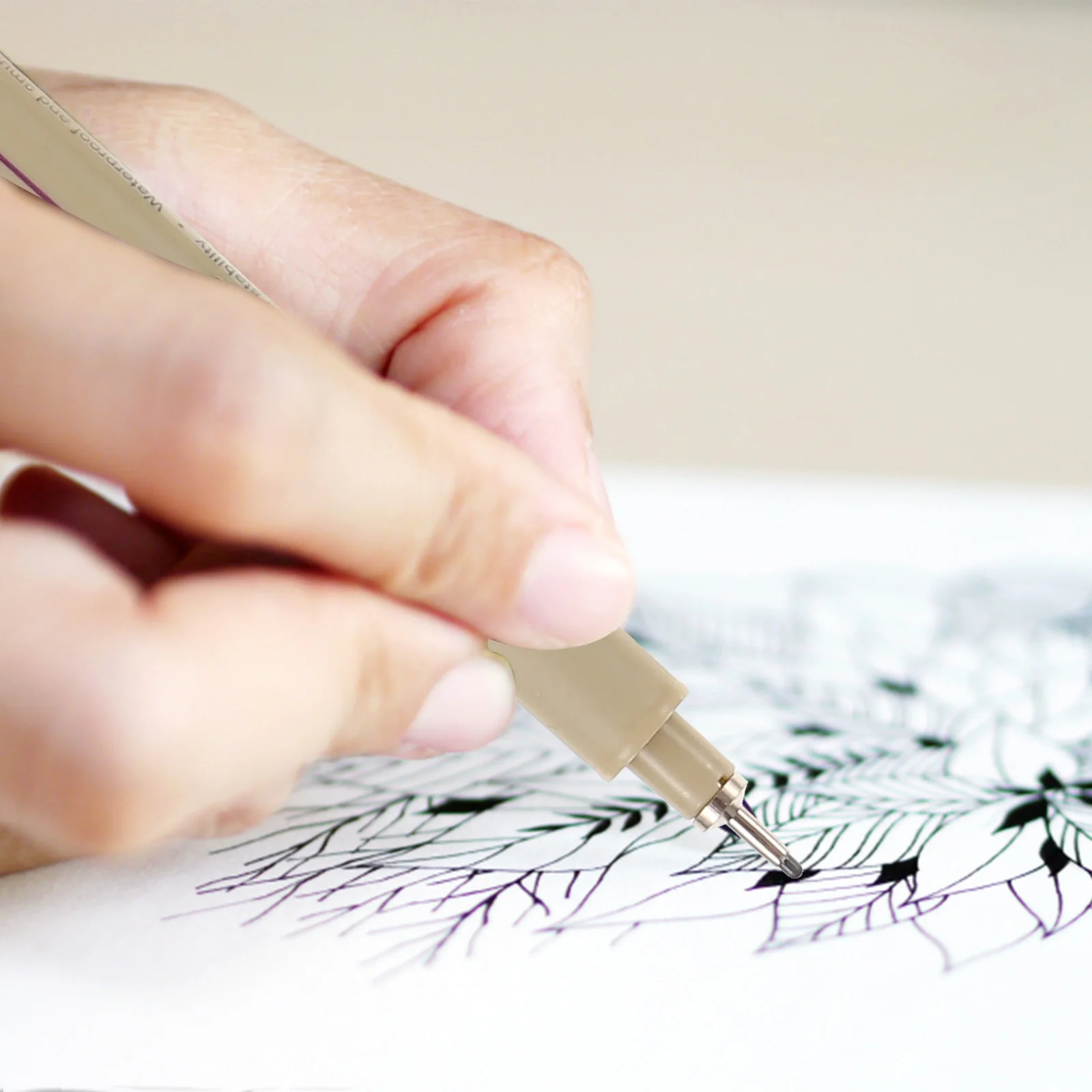 

12Pcs Waterproof Outline Pens Artistic Effects Fine Tip Markers for Artists Students Scrapbooking Artist Illustrations Pen