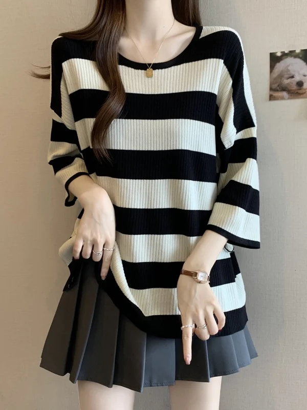 

plus Size Ice Silk Knitted Stripe Backless Women's Top Summer Loose Batwing Sleeve Lace Splicing Princess Style Sweet Wind