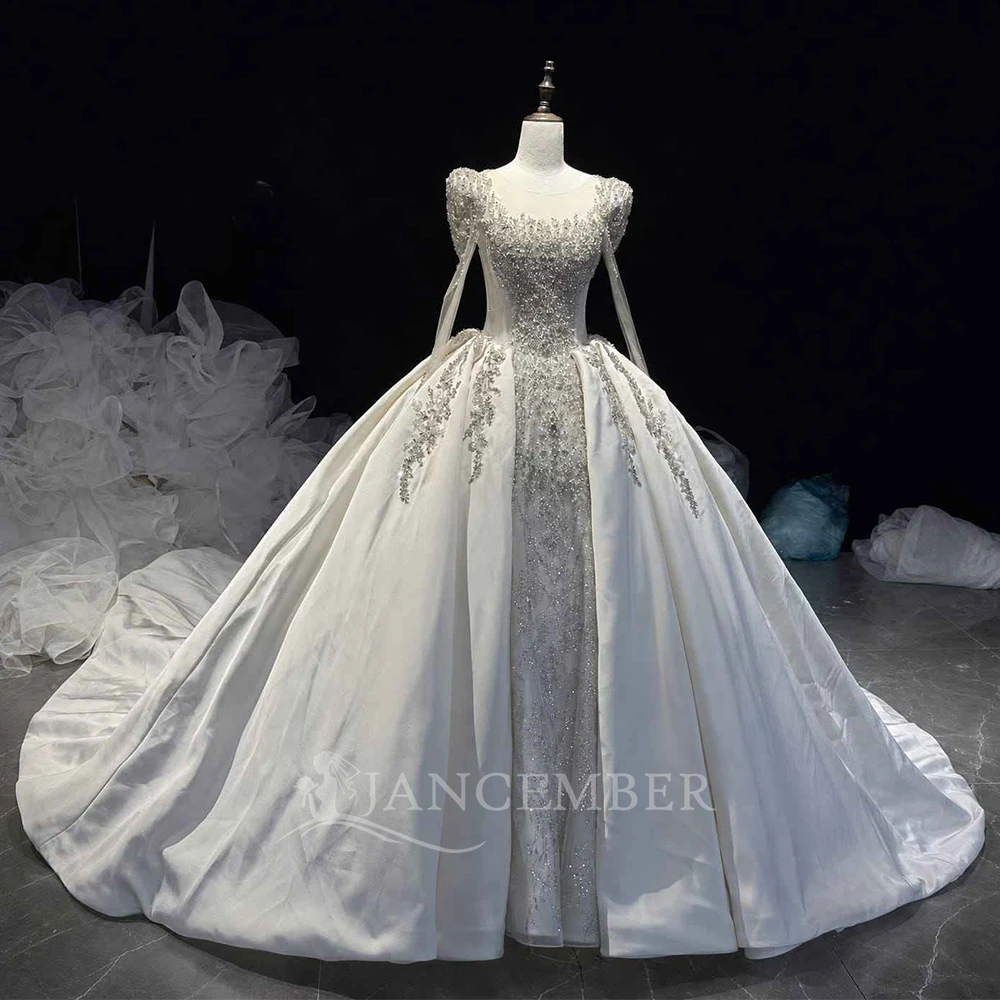 Captivating Wedding Dress White Satin Ball Gown Customized O Neck Organza Cape Beading Chapel Train vestidos de novia boda