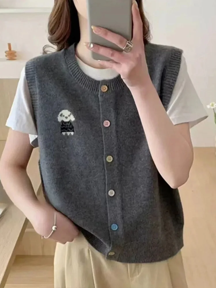 

Потрясающий вязаный жилет для собак с вышивкой, свободного кроя, на пуговицах, удобный, с V-образным вырезом, из полиэстера