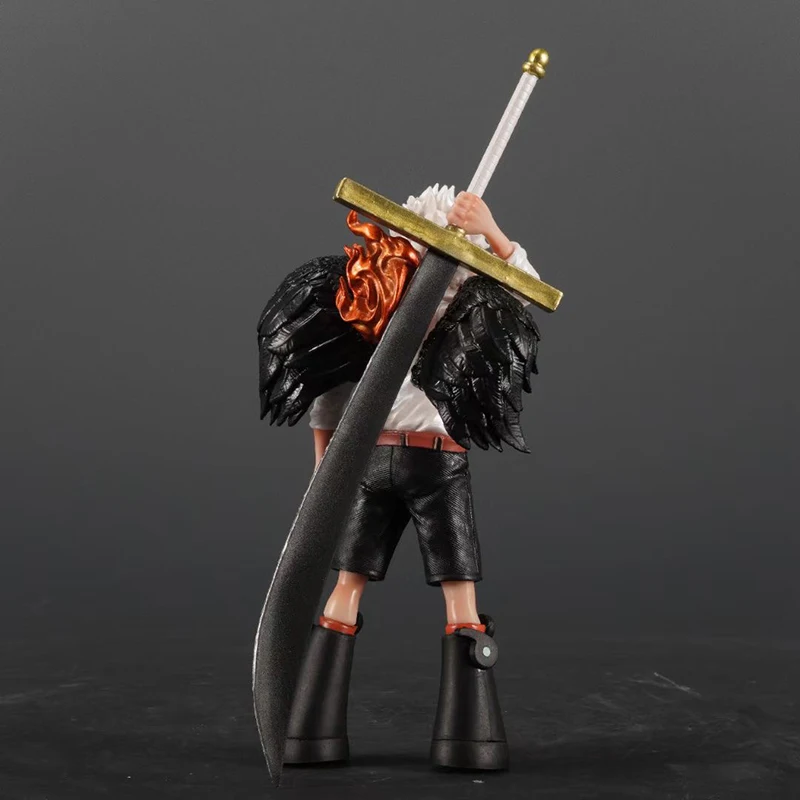 Jednoczęściowa figurka Oka Shichibukai Dracule Mihawk Seraphim S Eagle Action Model Kolekcja statuetek Dekoracja Zabawka Prezent urodzinowy