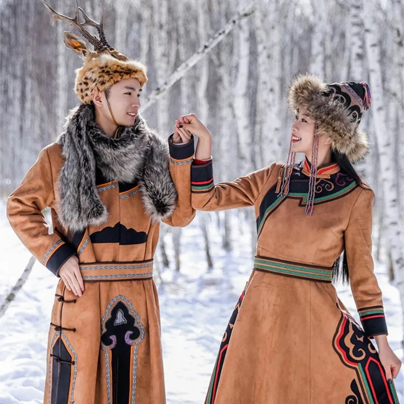Outdoor women's warm and thickened ethnic-style men's coat with a roe deer horn hat photo clothing