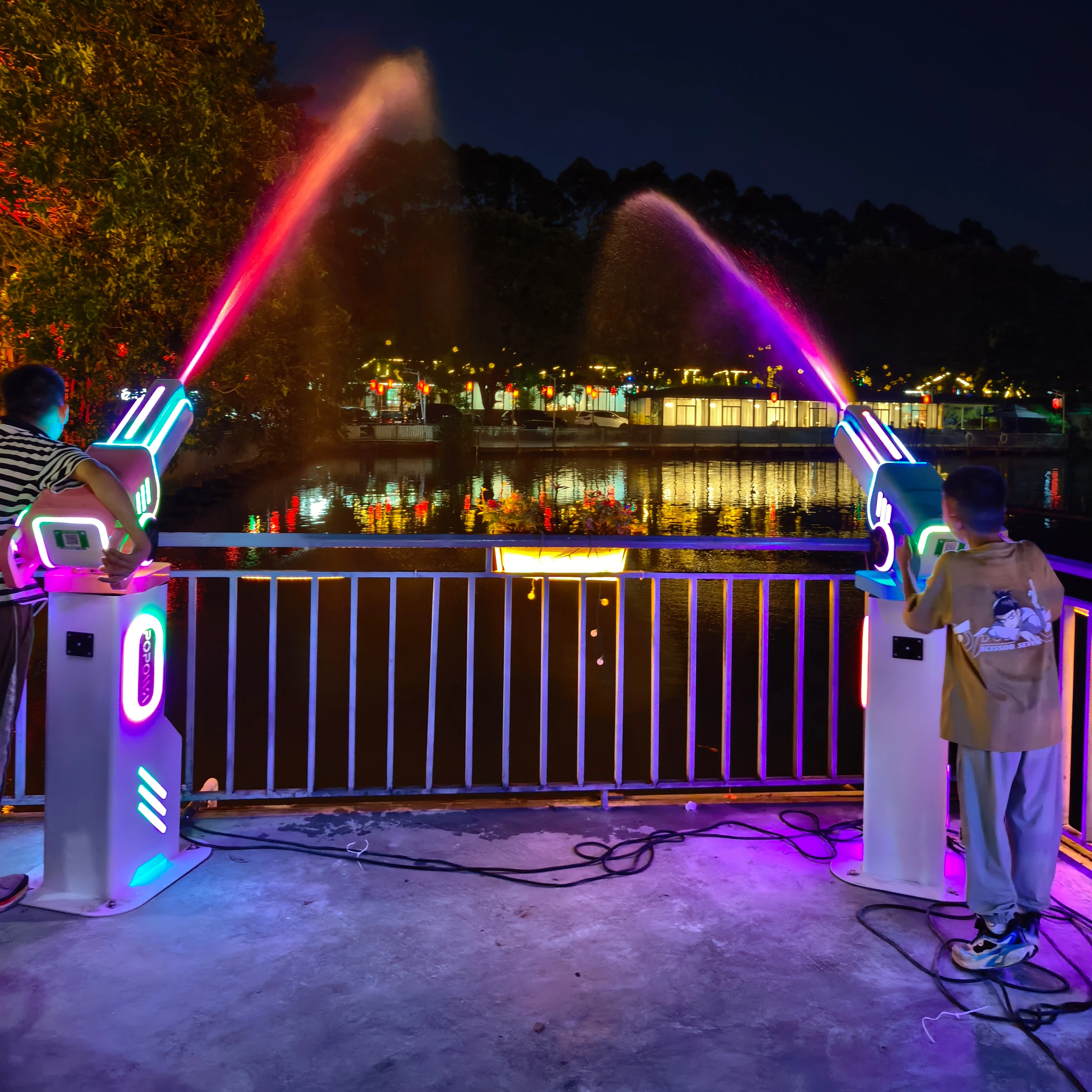Electric Continuous Shooting Water Toy For Outdoor Scenic Spots Shopping Malls Scan Code Sharing Feature For Water Parks