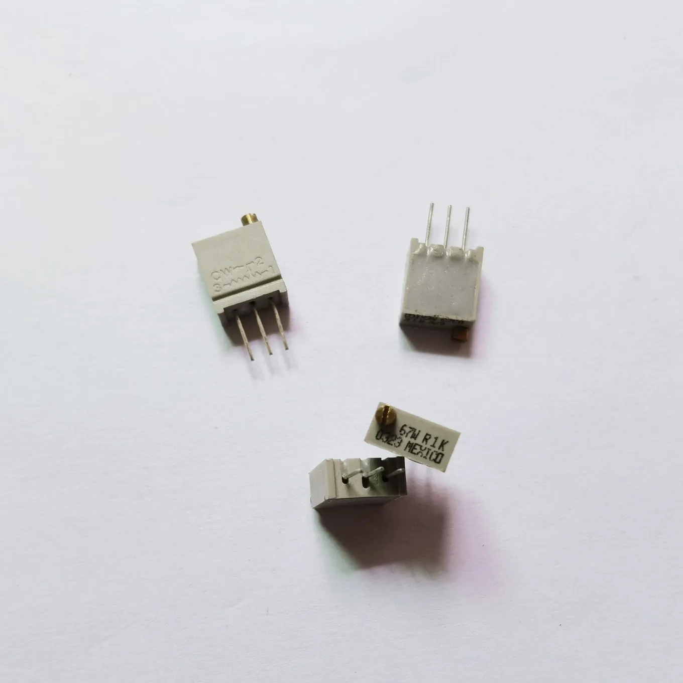 Original new 100% 67WR1K 102 multi turn fine tuning potentiometer precision adjustable resistance (SWITCH)