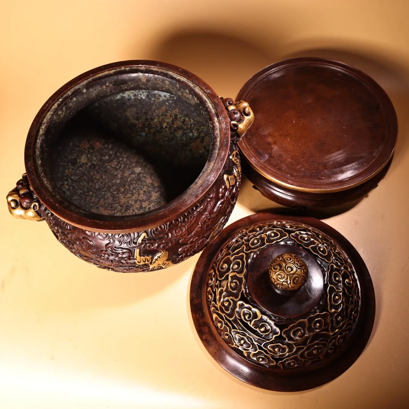 

12"Tibetan Temple Collection Old Purple Bronze Gilded High Relief Bat pattern Dragon Head Ear incense burner Base Amulet