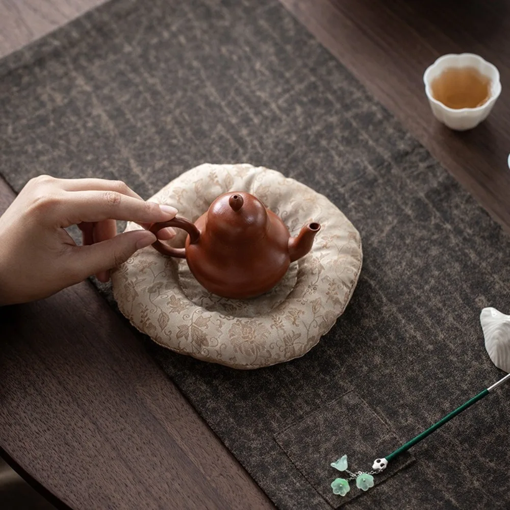

Floral Fabric Teapot Pad Elegant Heat-Insulating Teacup Pad Heat-Resistant Thickened Coaster Tea Ceremony
