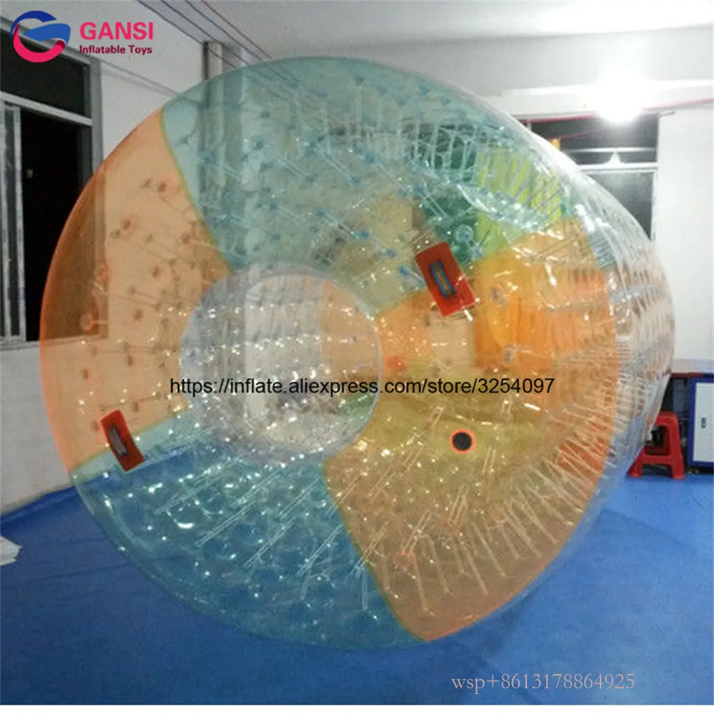 

Летний бассейн, большие надувные хомяки, надувные роликовые водные прогулочные мячи, люди внутри