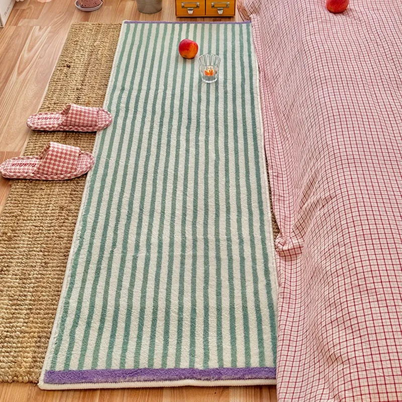 

Bedroom Carpet Bedside Long Strip Floor Mat Girls Room Striped Foot Mats Soft Fluffy Imitation Cashmere Rug Home Decoration Rugs