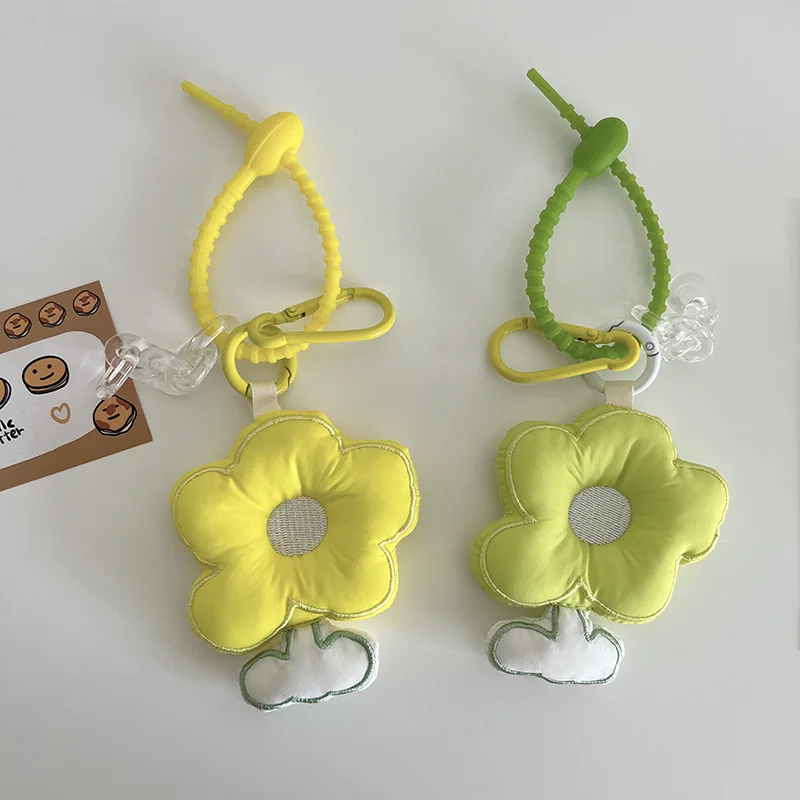 1PC Delicate Small Flower Key Chain Cute Color Matching Flower Headphone Cover Key Ring Girl Car Key Chain Bag Pendant Girl Gift