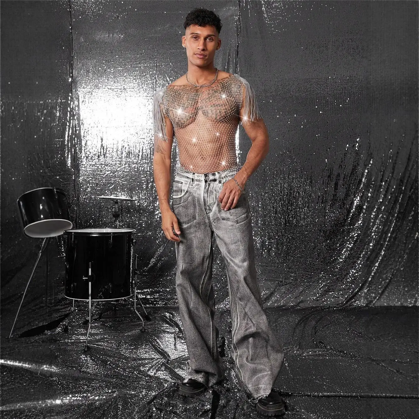 

Men's Sexy Me Tank Top with Diamond Detailing Club See tough Fiing Net Design Crossbody Ultra ort Length Vest