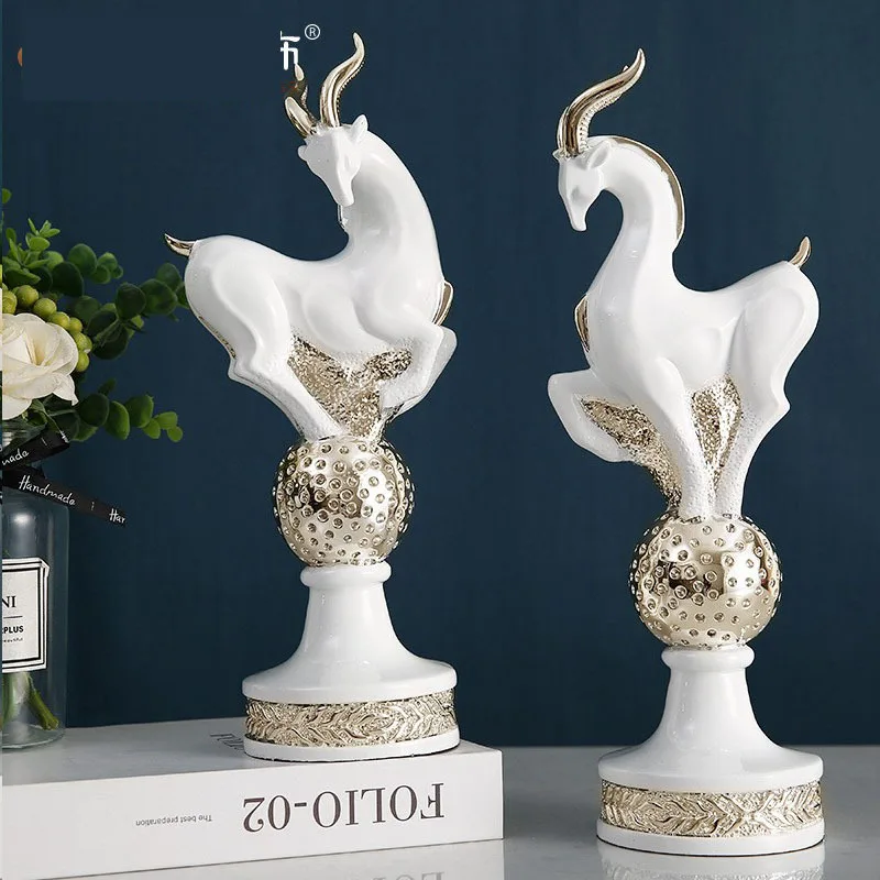 

Resin antelope home accessories, Nordic light luxury high-end crafts, living room, study, office, creative ornaments