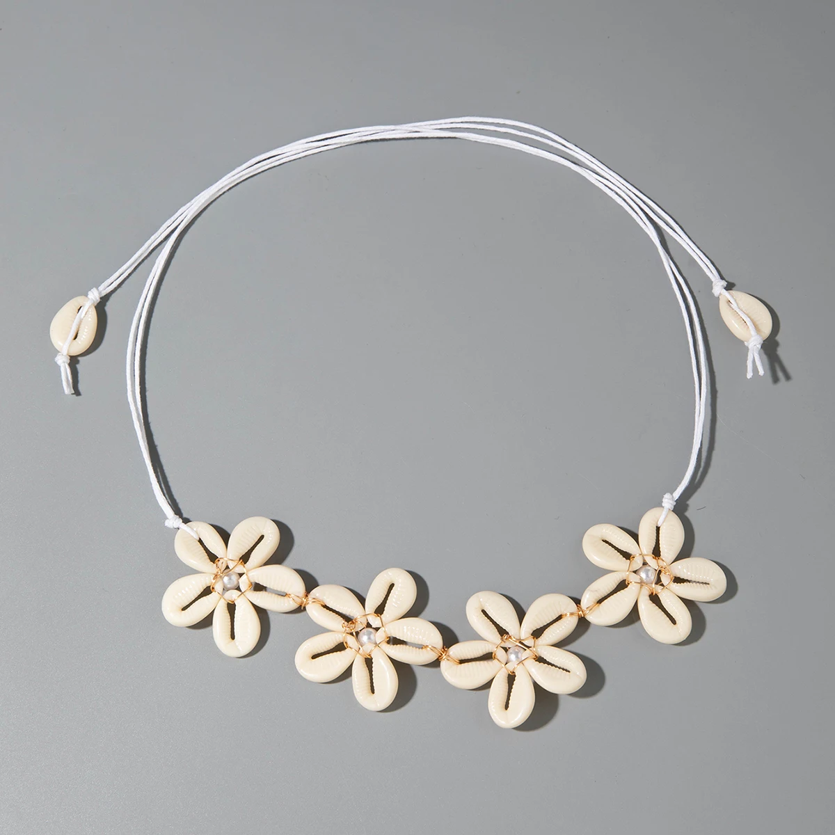 Docona Bohemian Resin Shell Handmade Necklace for Women Trendy Wave Flowers Summer Holiday Beach Jewelry Adjustable Gift