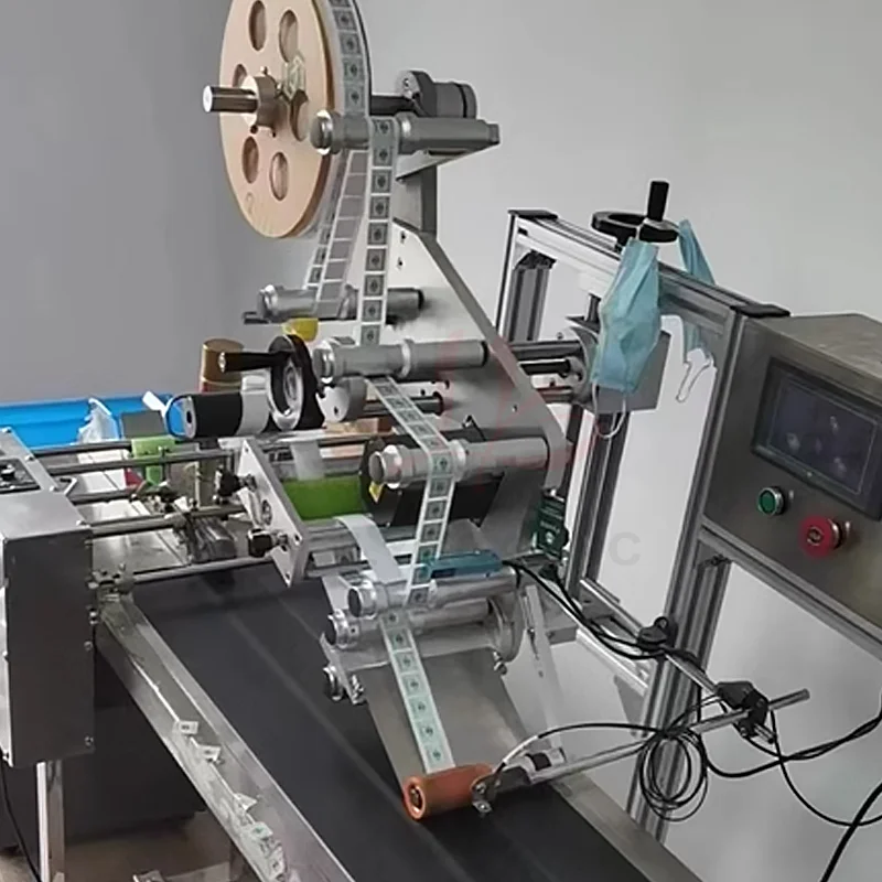 Automatic Small Flat Labeling Machine Adjustable Speed And Lift for Precision Labelling Photoelectric Induction Counting Feature