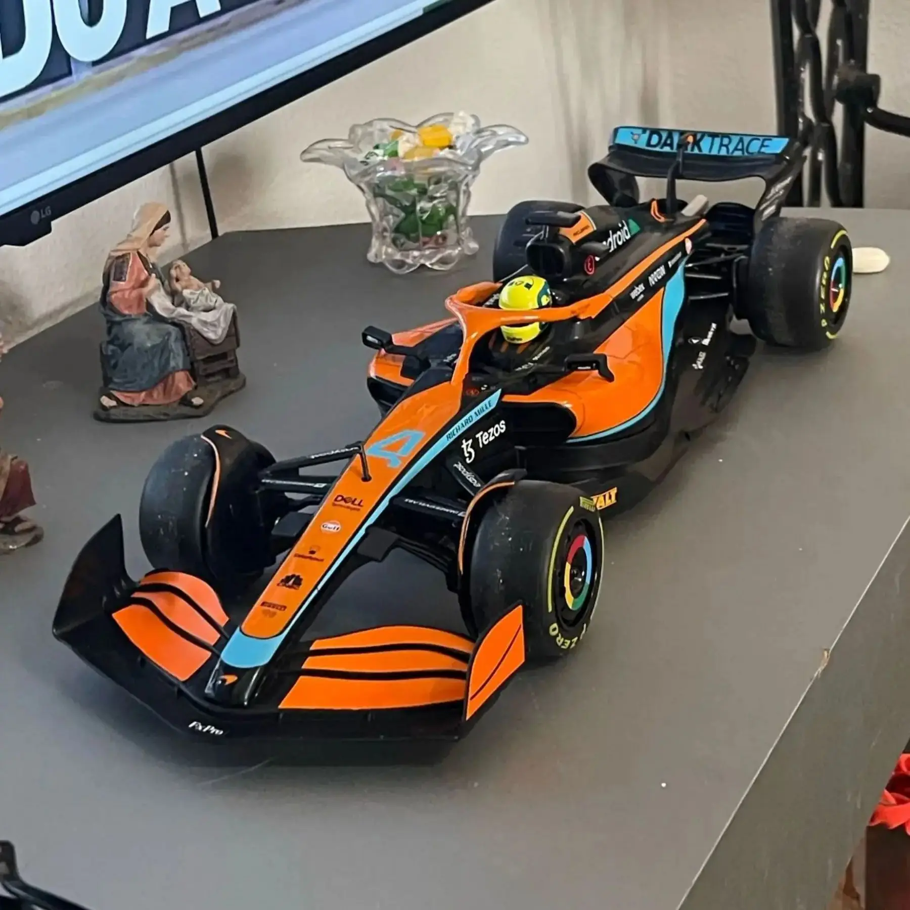 ΠΠ»Π΅ΠΊΡΡΠΈΡΠ΅ΡΠΊΠΈΠΉ Π³ΠΎΠ½ΠΎΡΠ½ΡΠΉ ΡΠ°Π΄ΠΈΠΎΡΠΏΡΠ°Π²Π»ΡΠ΅ΠΌΡΠΉ Π°Π²ΡΠΎΠΌΠΎΠ±ΠΈΠ»Ρ, ΠΌΠΎΠ΄Π΅Π»Ρ F1, ΡΡΠΏΠ΅ΡΠ°Π²ΡΠΎΠΌΠΎΠ±ΠΈΠ»Ρ, ΠΊΠΎΠ»Π»Π΅ΠΊΡΠΈΡ ΠΈΠ³ΡΡΡΠ΅ΠΊ, ΡΠ»Π΅ΠΊΡΡΠΈΡΠ΅ΡΠΊΠ°Ρ Π΄Π΅ΡΡΠΊΠ°Ρ ΠΈΠ³ΡΡΡΠΊΠ° Ρ Π΄ΠΈΡΡΠ°Π½ΡΠΈΠΎΠ½Π½ΡΠΌ ΡΠΏΡΠ°Π²Π»Π΅Π½ΠΈΠ΅ΠΌ, ΠΏΠΎΠ΄Π°ΡΠΎΠΊ ΠΠ»Π΅ΠΊΡΡΠΈΡΠ΅ΡΠΊΠΈΠΉ Π³ΠΎΠ½ΠΎΡΠ½ΡΠΉ ΡΠ°Π΄ΠΈΠΎΡΠΏΡΠ°Π²Π»ΡΠ΅ΠΌΡΠΉ Π°Π²ΡΠΎΠΌΠΎΠ±ΠΈΠ»Ρ, ΠΌΠΎΠ΄Π΅Π»Ρ F1, ΡΡΠΏΠ΅ΡΠ°Π²ΡΠΎΠΌΠΎΠ±ΠΈΠ»Ρ, ΠΊΠΎΠ»Π»Π΅ΠΊΡΠΈΡ ΠΈΠ³ΡΡΡΠ΅ΠΊ, ΡΠ»Π΅ΠΊΡΡΠΈΡΠ΅ΡΠΊΠ°Ρ Π΄Π΅ΡΡΠΊΠ°Ρ ΠΈΠ³ΡΡΡΠΊΠ° Ρ Π΄ΠΈΡΡΠ°Π½ΡΠΈΠΎΠ½Π½ΡΠΌ ΡΠΏΡΠ°Π²Π»Π΅Π½ΠΈΠ΅ΠΌ, ΠΏΠΎΠ΄Π°ΡΠΎΠΊ