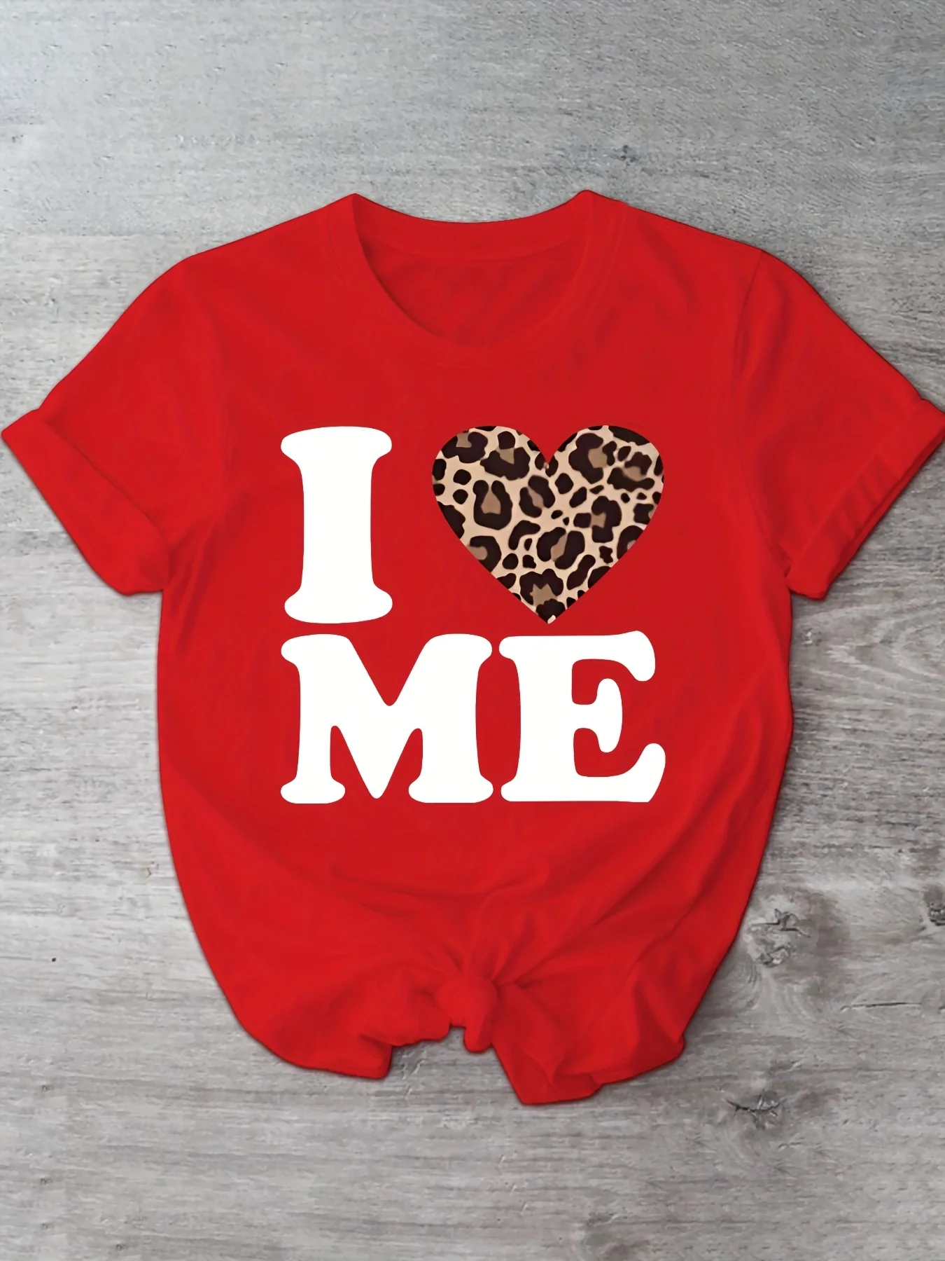 Dames I Me T-shirt met luipaardhartprint Casual Comfortabel T-shirt met ronde hals en korte mouwen Perfect voor casual kleding Trendy casual