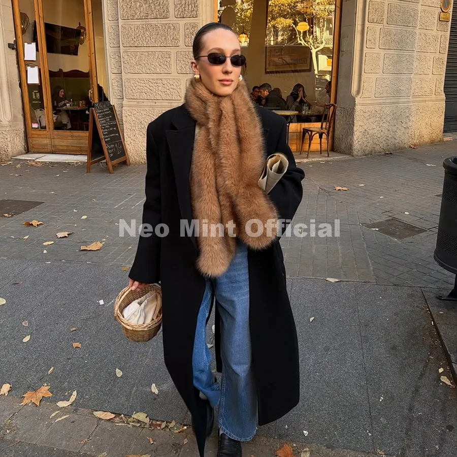 Neo Mint Iconic Blogger Fashion Gradient Fuzzy Faux Fur Long Scarf Women Winter 2026 Trend Stylish Stole Scarves Plush Neck Wrap