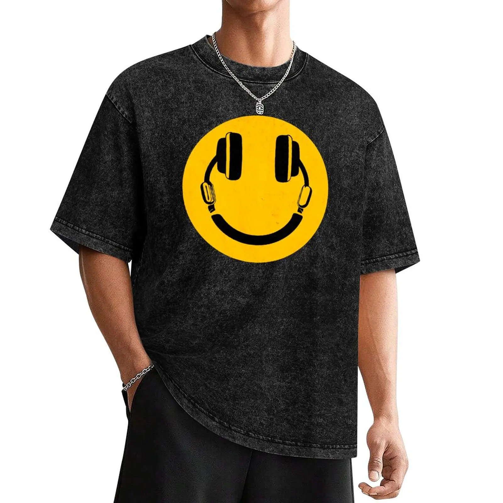 

Hardcore Headphones Happy Face - Acid Music Smiley Face T-Shirt heavyweights blue lock football t shirt vintage t shirt men