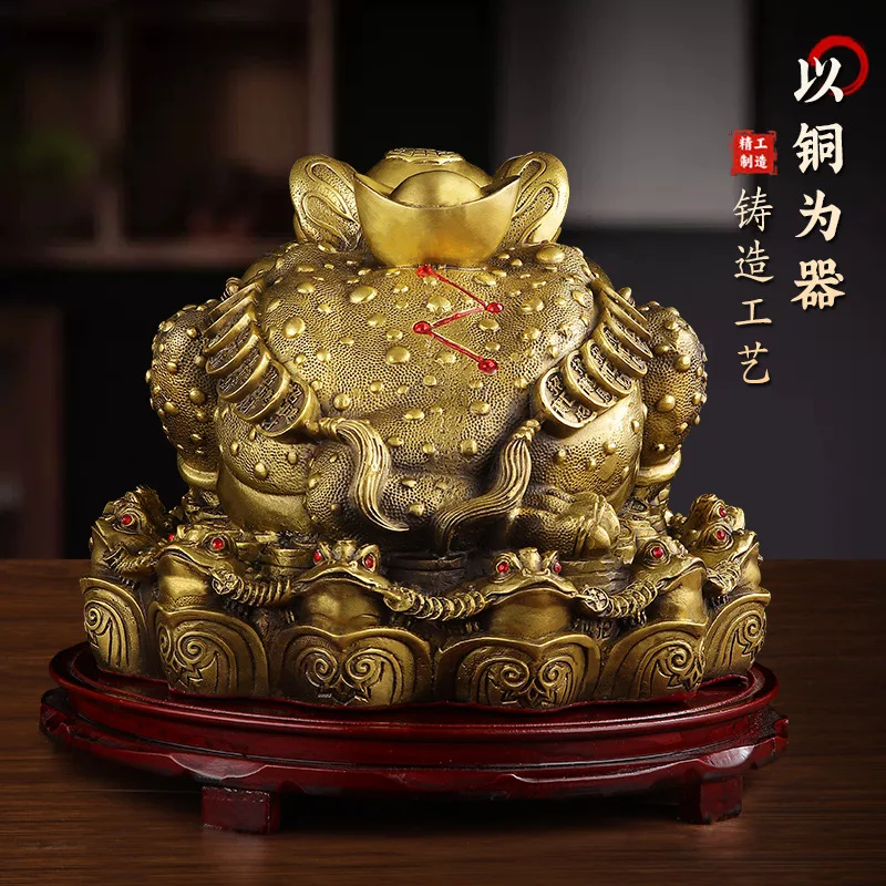 High-quality brass ornament, three-legged , golden , copper toad, wealth from all directions, home decoratio