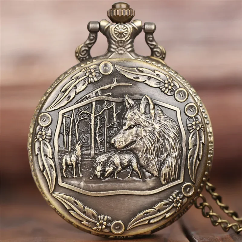 

Retro Engraved Wolf Animal Design Full Hunter Quartz Analog Pocket Watch for Men Women Arabic Number Clock Necklace Chain Gift