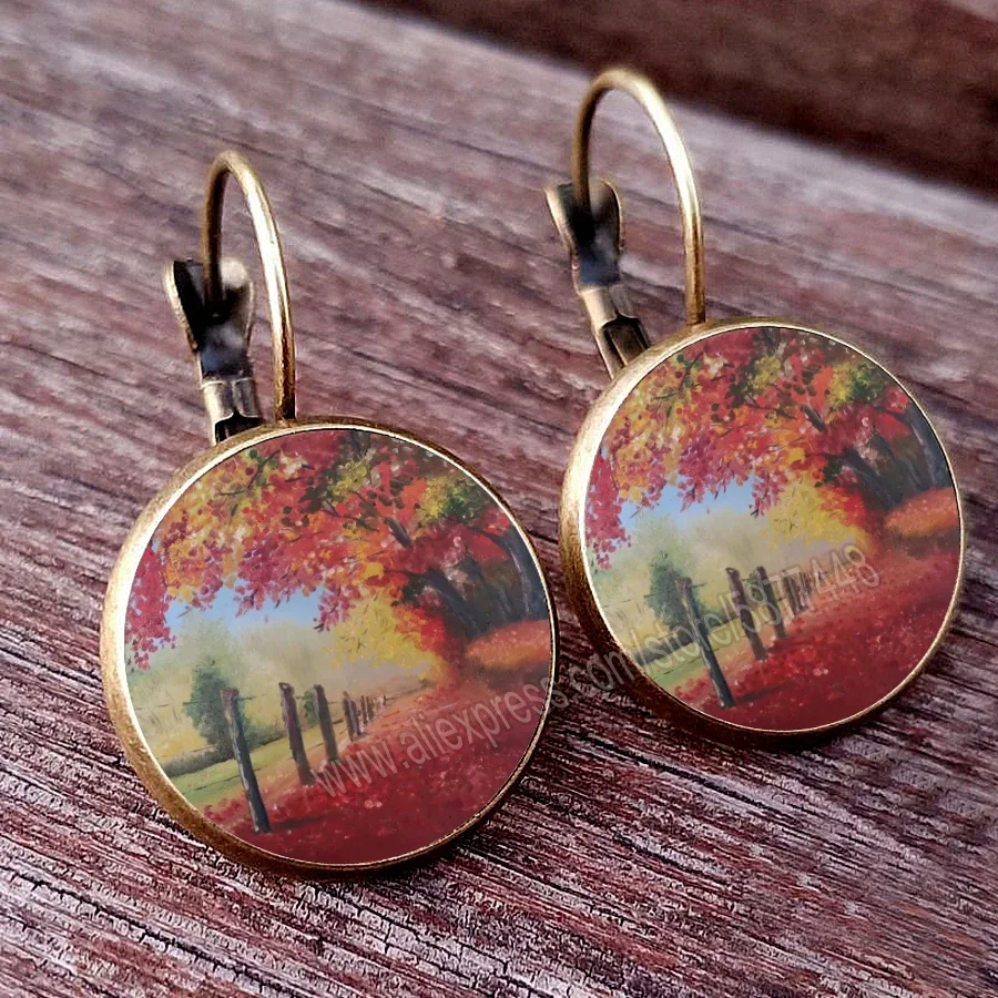 Autumn and Summer Yellow and Green Maple Leaf Earrings Glass Dome Circular Colored  Earrings Oil Painting Pendant Female Earring