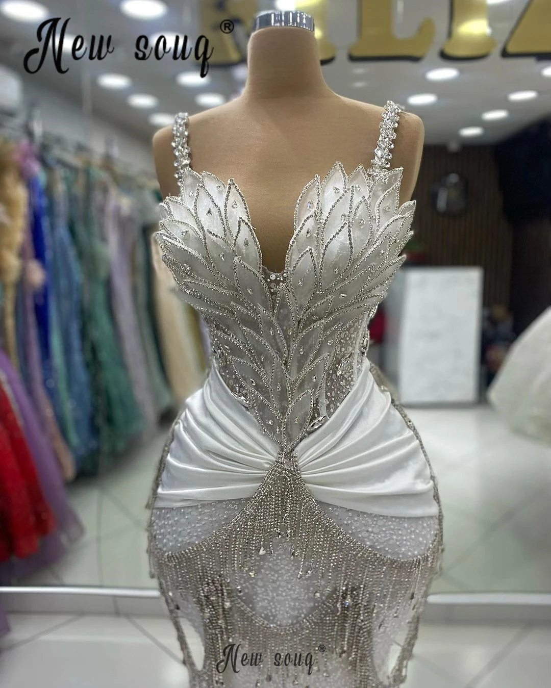 Crystals Strapes White Cockail Dress Arabic Luxury Leaf Design Prom Party Gowns Mermaid Bridal Gowns Customize Modern Dresses