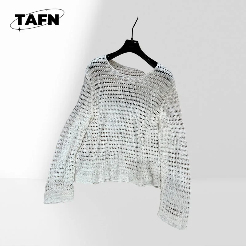 

Women Fashion Shirt Stylish Long Sleeve Blouse for Casual and Workwear Comfortable and Elegant Women Trendy Button Down BB1510