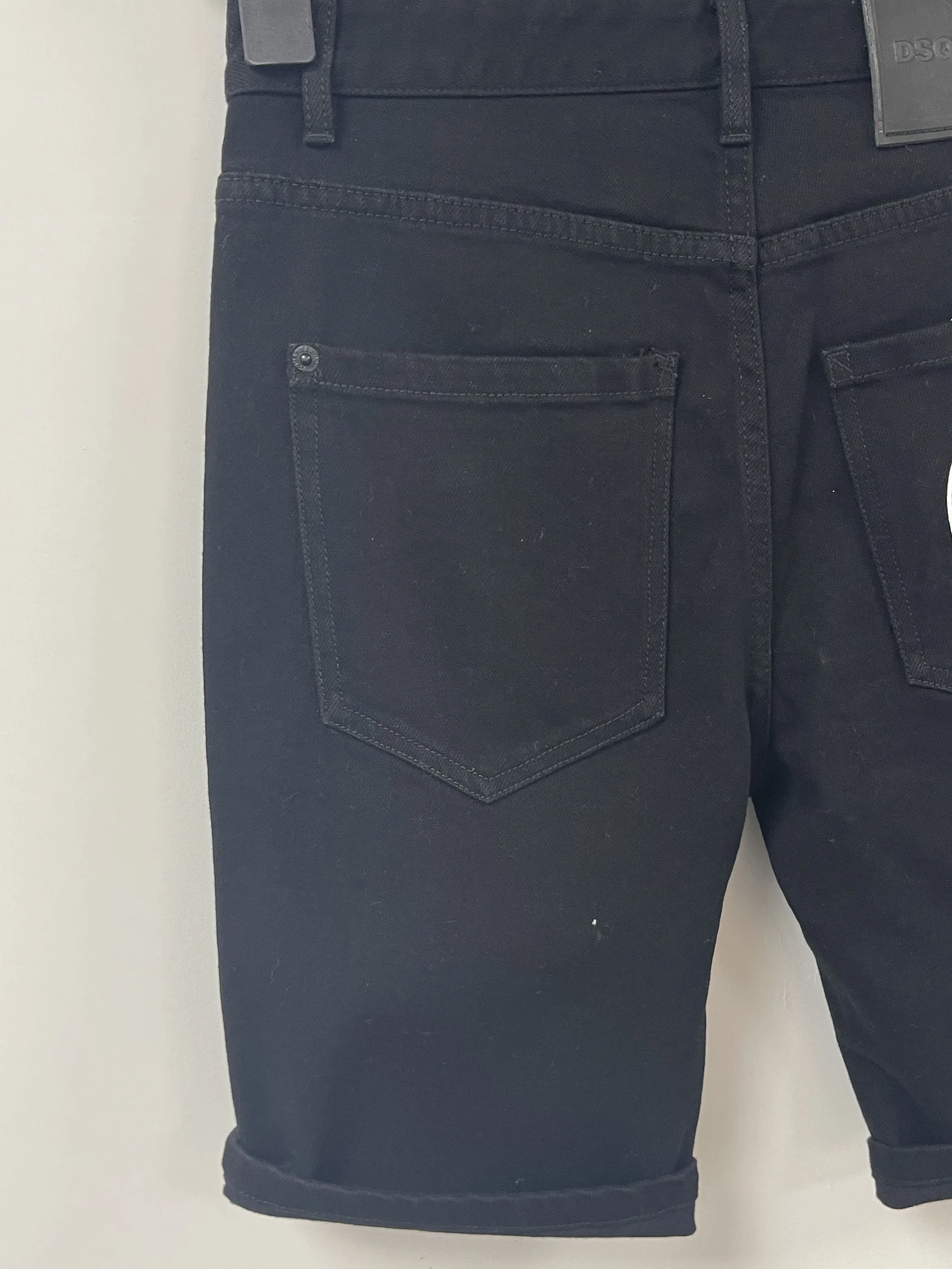 2024 Spring/Summer New D2 Jeans Trendy Men's Wash Printed Slim Fit Micro Elastic Minimally Versatile Denim Shorts for Men