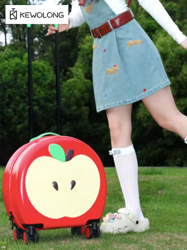   حقيبة أمتعة تحمل رسوم متحركة التفاح الأحمر مقاس 20 بوصة، حقيبة صغيرة خفيفة الوزن لطيفة للنساء والفتيات، حقيبة كابينة دوارة ذات هيكل صلب #3