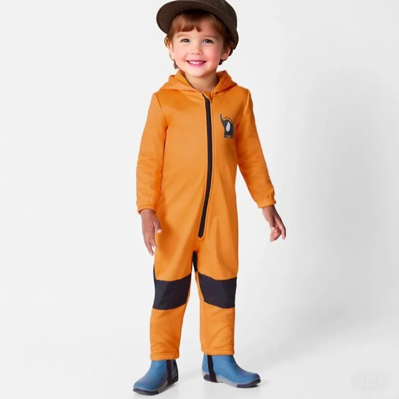 Рисунок 3 - Детские уличные комбинезоны из