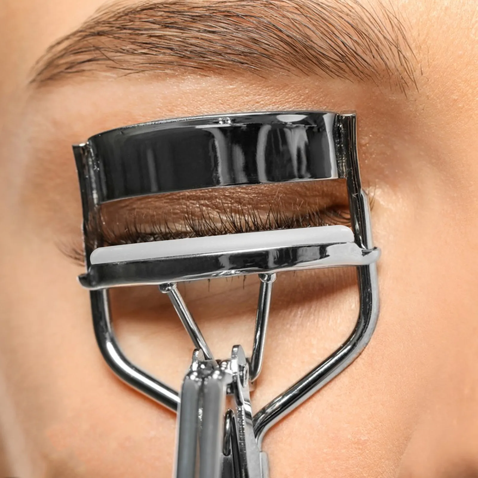 200Pcs Eyelash Curler Pads Soft Rubber Replacement Gentle Non-Slip Lash Curler Refills Universal Flexible Cushions for Daily