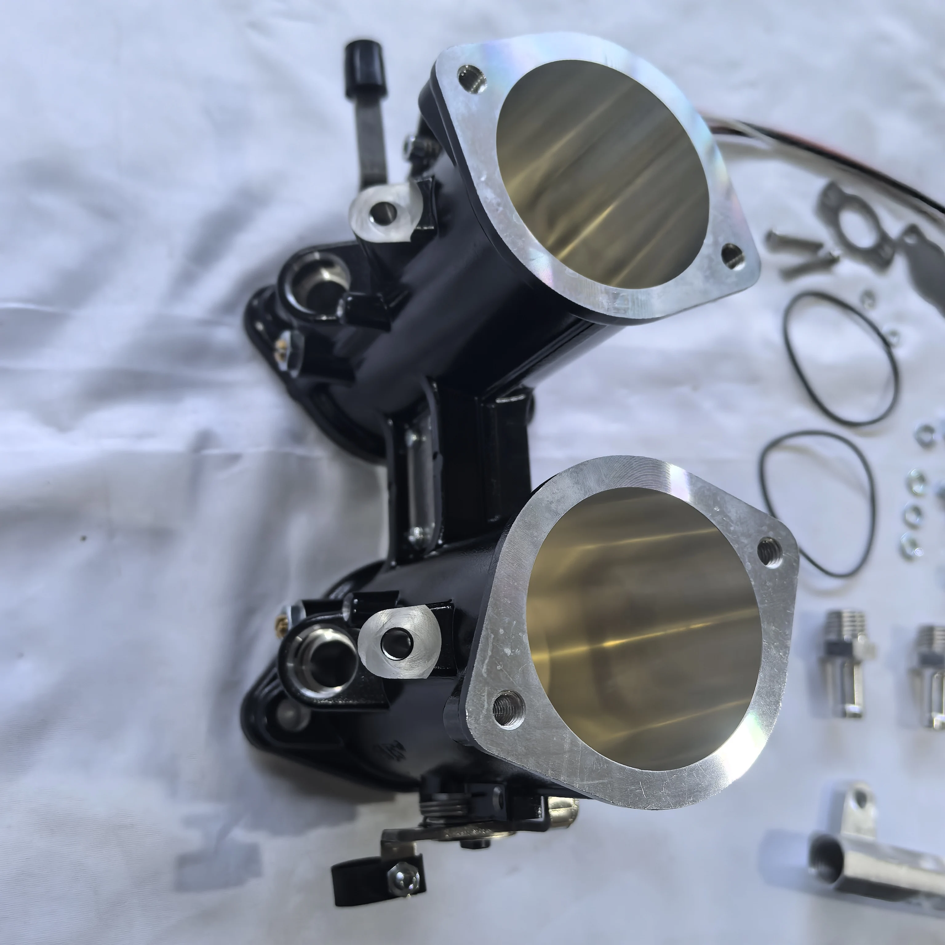 NO T5   40/42/45/48/50/55DCOE Throttle Body Replace the WEBER DCOE Carburetor and DELLORTO DHLA Carburetor, AN6 fuel rail