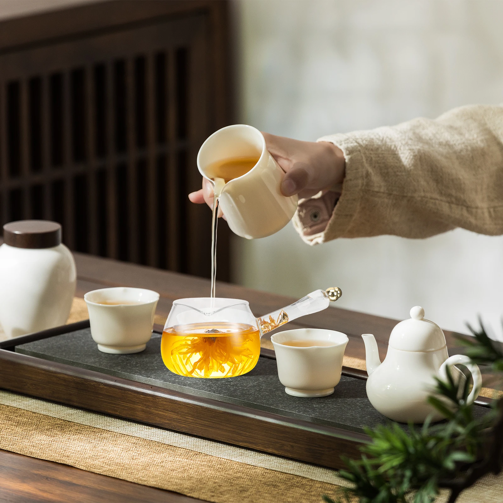 

Glass Pitcher 500ml Side H Coffee Mug Tea Cup Beverage Jug Household Teacup Portable Milk Mug Glass Coffee Cup