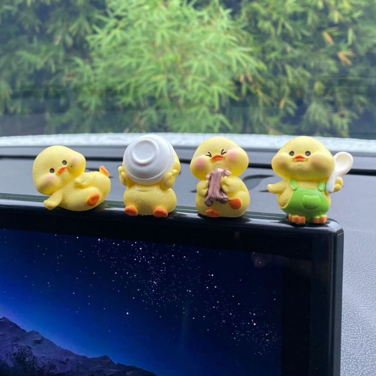 1/2set Cartoon Resin Little Yellow Duck/chicken Model Car Center Console Decor Ornaments Auto Interior Dashboard Accessories