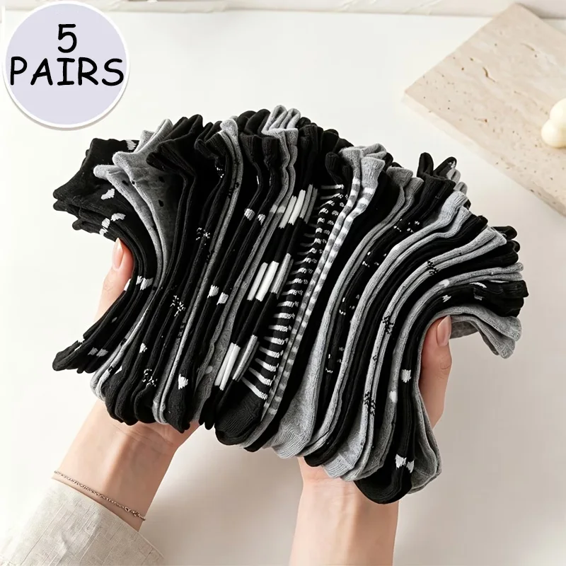 Random 5 Pairs of Black Gray Series Bow Heart-Shaped Stripe Dot Pattern Comfortable Versatile to Wear Simple Soft Short Socks