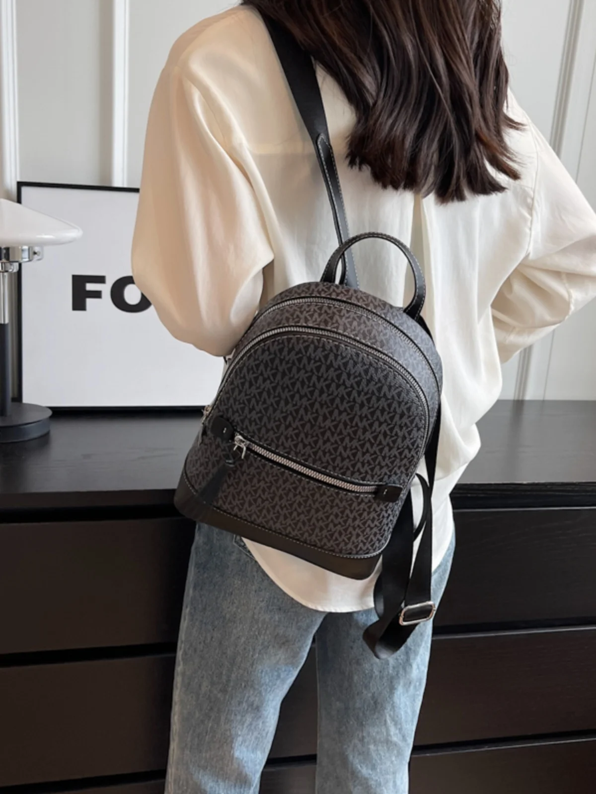 

Женская модная сумка из искусственной кожи с буквенным принтом объединитель для путешествий, студенческая сумка для книг с мягкой поверхностью, застежка-молния, повседневная Sle, средний размер