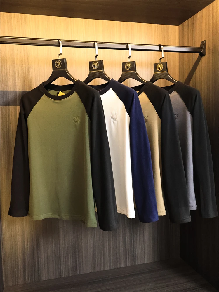 

Double-Sided Velvet Embroidered Tiger Head Men's Loose Fit round Ne Long Sve Base Layer T-irt Faion Urban Sle