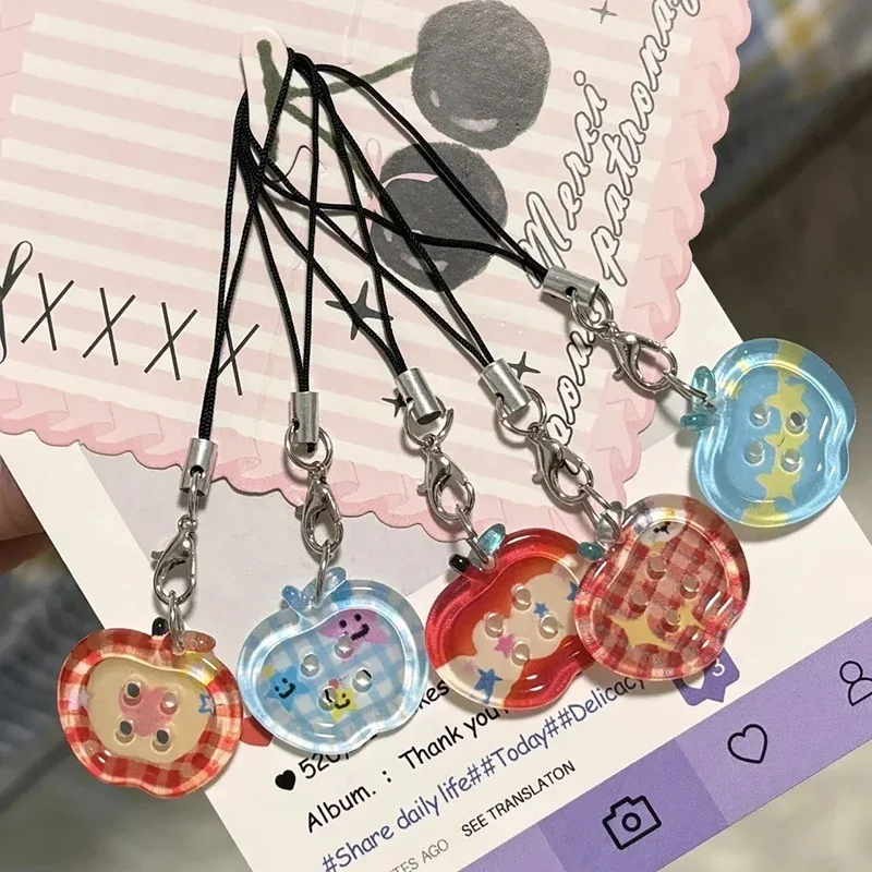 2/5 Buah Liontin Jimat Ponsel Tombol Lucu Casing Baru Kawaii untuk Airpods 4 iPhone 16 Aksesori Liontin Mini untuk Tas Kamera CCD
