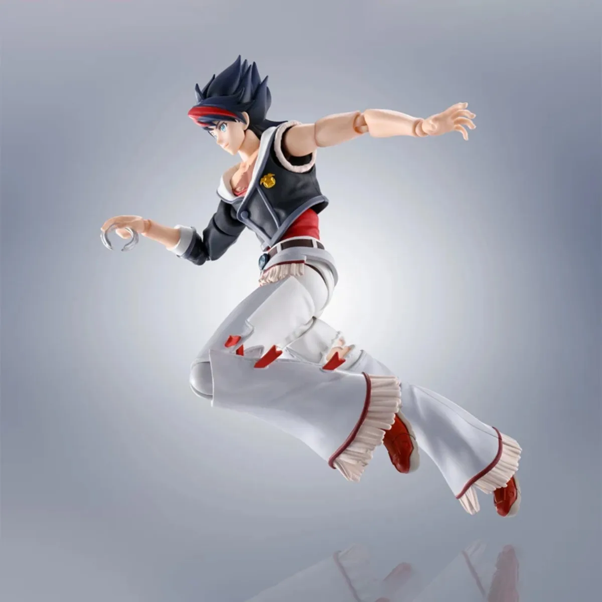 本物のバンダイオリジナルバックアローフィギュアモデルキット SHF 1/12 アニメフィギュアバックアローアクションモデルクリスマスおもちゃギフト子供のための