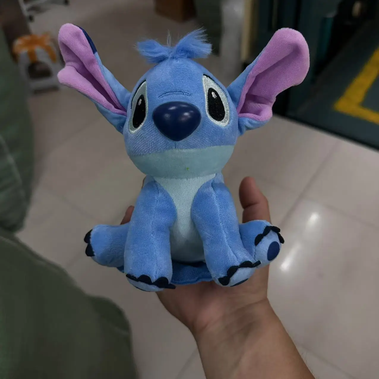 

Disney Stitch Cartoon Tangled Pascal Shoulder Plush Toy With Chameleon Ocean Pig Sitting Shoulder Magnet Kid Ornament Xmas Gifts