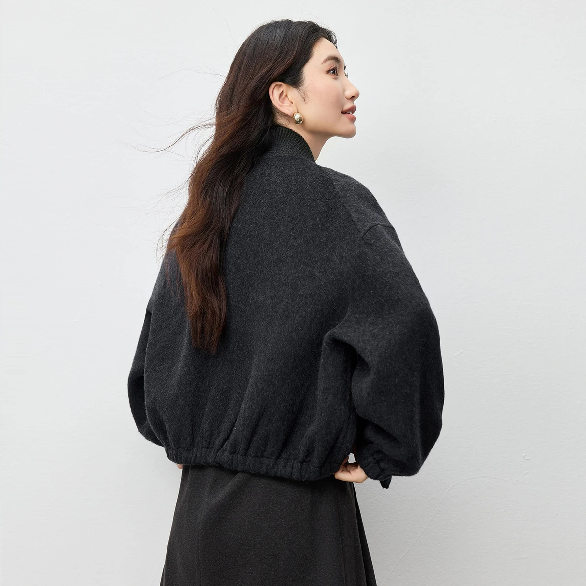 SENTUBILA Women's Loose Jackets 2025 Autumn Winter New Solid Stand Collar Short Coats Warm Casual Commute Female Tops W54OG8774