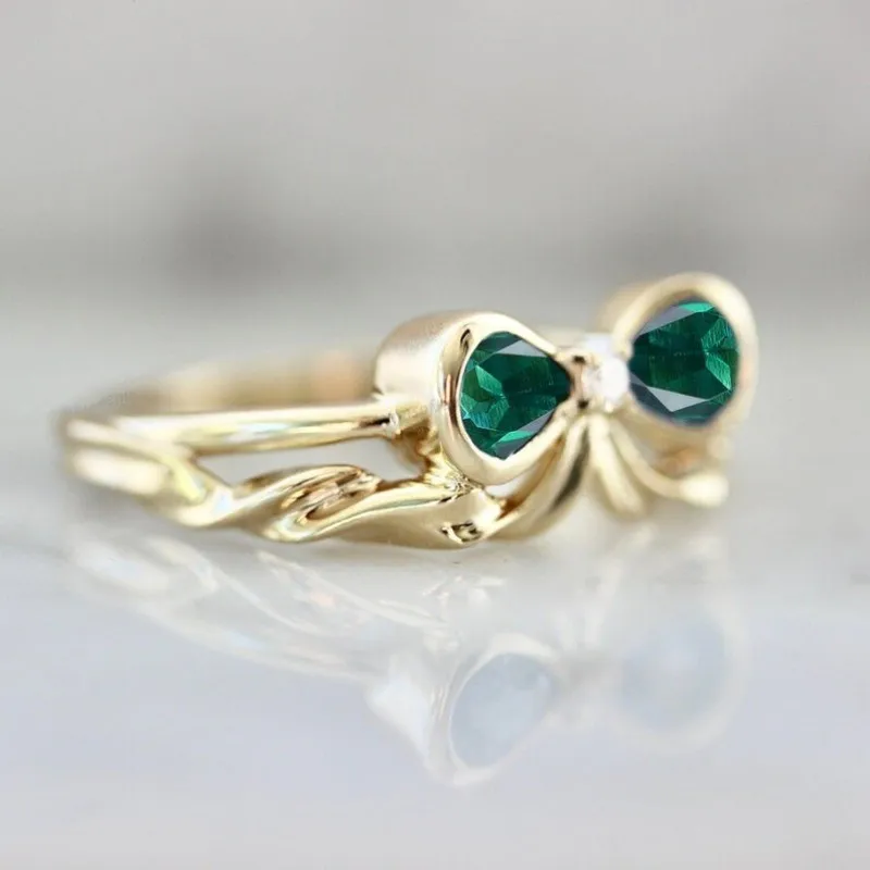 Elegant and luxurious Rich Girl style bow with green zircon inlaid women's ring, a fashionable choice for daily and gift giving