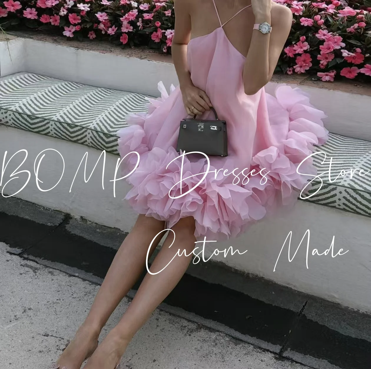 BOMP Elegantes rosa Hochzeitskleid mit Neckholder, drapierte Blumen, A-Linie, knielang, Chiffon, kurzes Geburtstags-Abschlussballkleid, individuell gestaltet