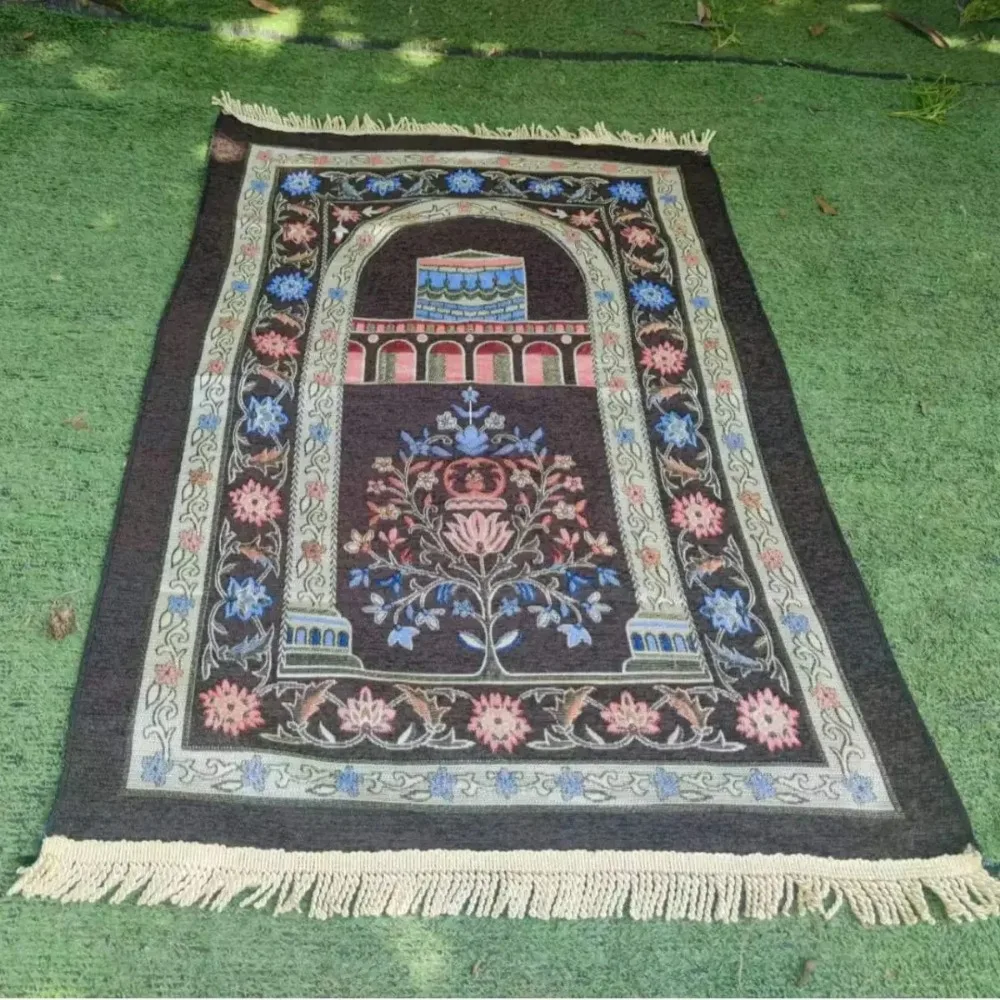 Worship Blanket Worship Kneel Embossing Floor Carpets Non Slip Soft Portable Travel Prayer Mat Flannel Prayer Mat