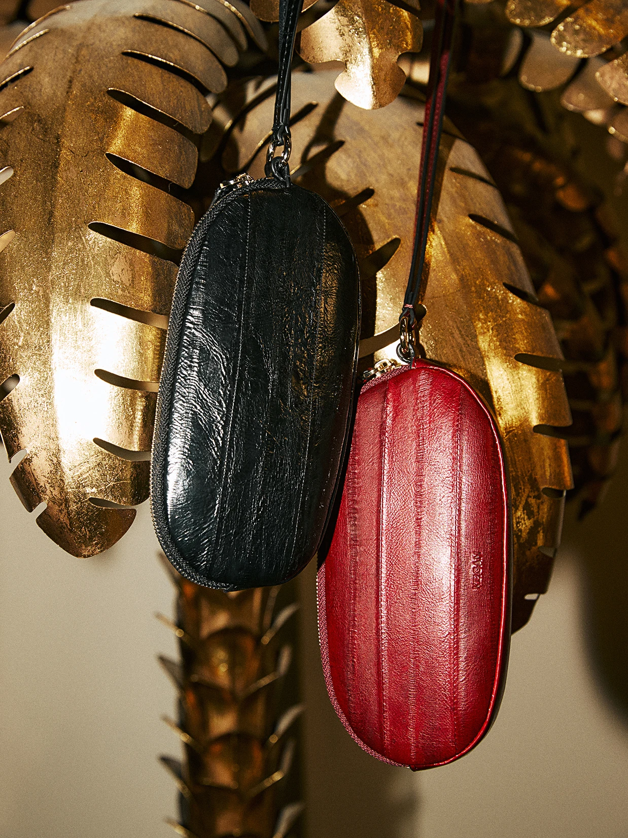 

Faionable Salmon Skin Detachable Nelace Light Ne Bracelet Eyewear Storage Bag Women's Knitted Sweater Autumn Season